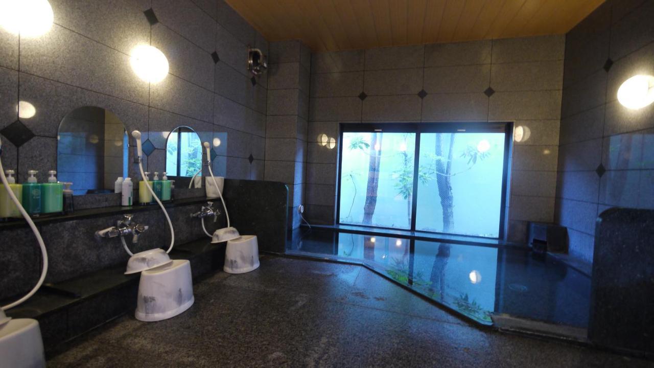 Hotel Route-Inn Mikawa Inter Hakusan Екстер'єр фото